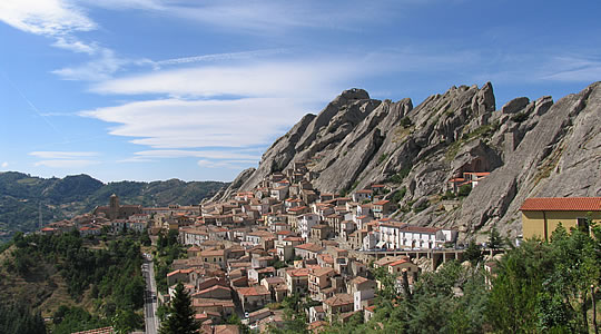 Pietrapertosa e le Dolomiti Lucane image