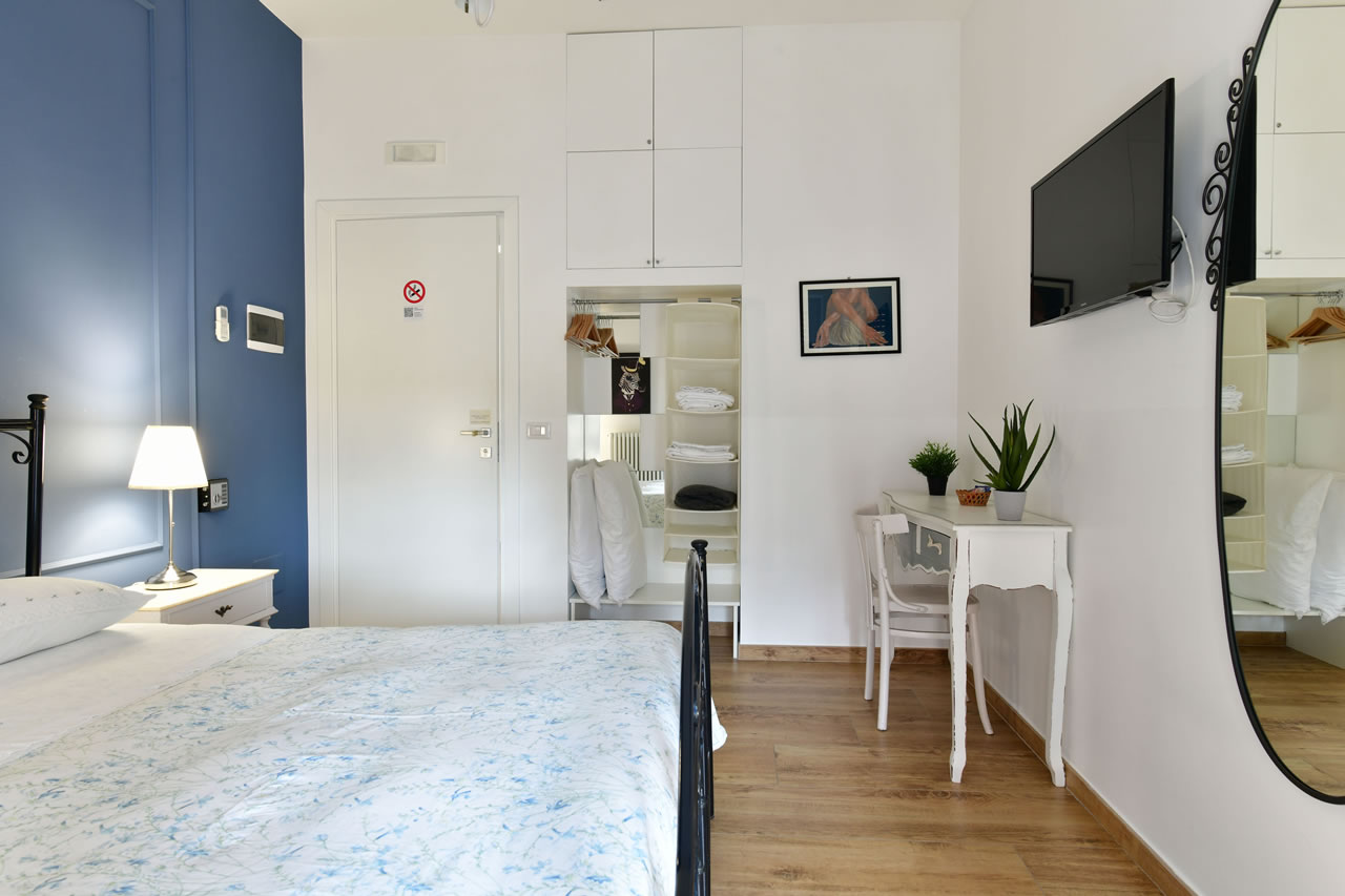 Interno 45 - Camera Atlantide