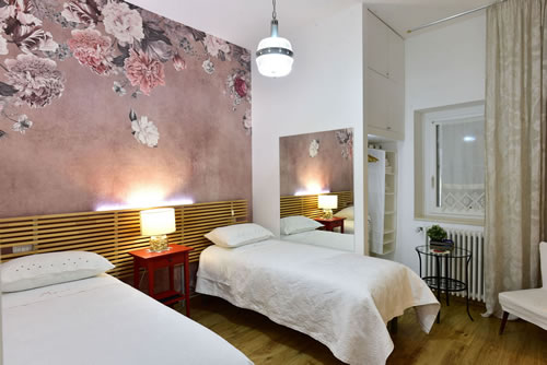 Interno 45 - Camera Antilia