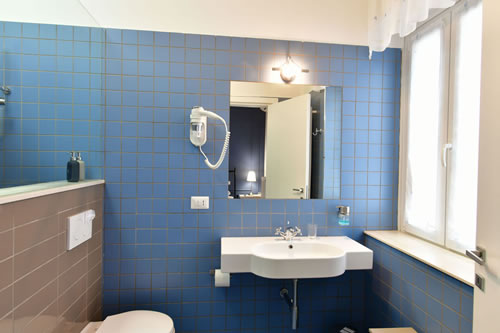 Interno 45 - Camera Atlantide