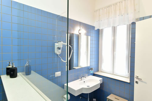 Interno 45 - Camera Atlantide