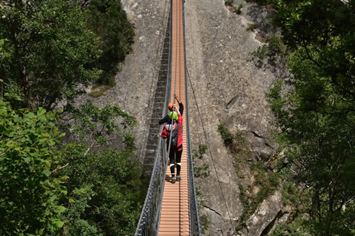 The Nepalese bridge