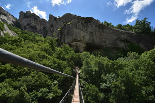 The Nepalese bridge