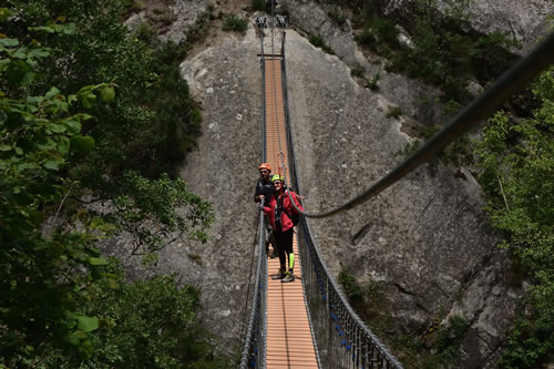 The Nepalese bridge